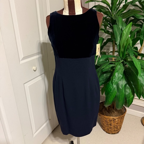 NWT Dana Buchman Size 4 Blue Velvet Top Wool Blend Cocktail Dress Party Formal - Picture 2 of 5